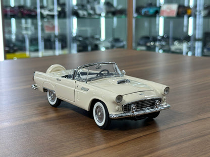 The Danbury Mint Ford Thunderbird 1956 – Cream – 1:24 Diecast Model (Full Opening, Limited Edition)