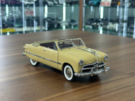 The Danbury Mint Ford Custom 1949 – Champagne Beige – 1:24 Diecast Model (Full Opening, Limited Edition)