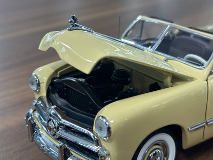 The Danbury Mint Ford Custom 1949 – Champagne Beige – 1:24 Diecast Model (Full Opening, Limited Edition)