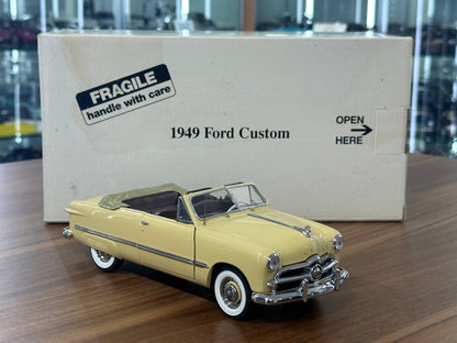 The Danbury Mint Ford Custom 1949 – Champagne Beige – 1:24 Diecast Model (Full Opening, Limited Edition)