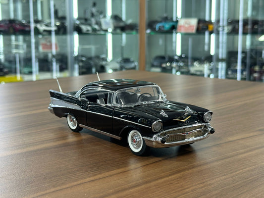 The Danbury Mint Chevrolet Bel Air Sport 1957 – Black – 1:24 Diecast Model (Full Opening, Limited Edition)
