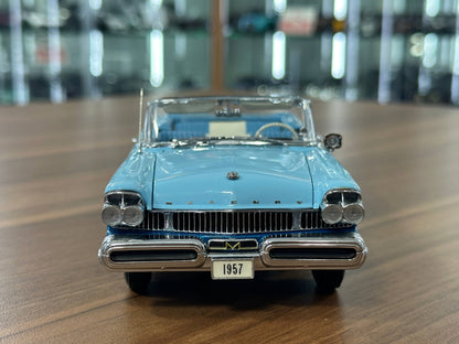 The Danbury Mint Mercury Montclair Convertible 1957 – Vintage Sky Blue – 1:24 Diecast Model (Full Opening, Limited Edition)