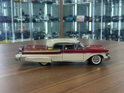The Danbury Mint Mercury Turnpike Cruiser 1957 – Red with Ivory Top – 1:24 Diecast Model (Full Opening, Limited Edition)