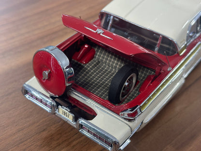 The Danbury Mint Mercury Turnpike Cruiser 1957 – Red with Ivory Top – 1:24 Diecast Model (Full Opening, Limited Edition)