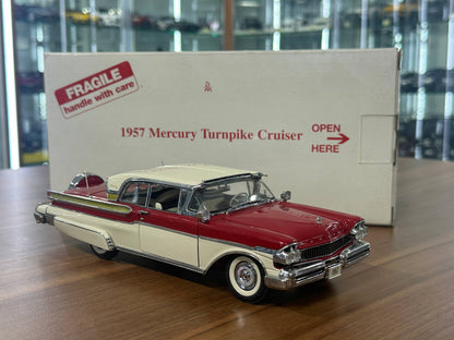 The Danbury Mint Mercury Turnpike Cruiser 1957 – Red with Ivory Top – 1:24 Diecast Model (Full Opening, Limited Edition)