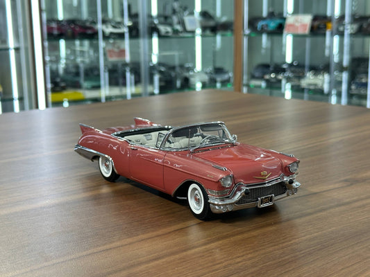 The Danbury Mint Cadillac Eldorado Biarritz 1957 – Vintage Dusty Rose Red – 1:24 Diecast Model (Full Opening, Limited Edition)