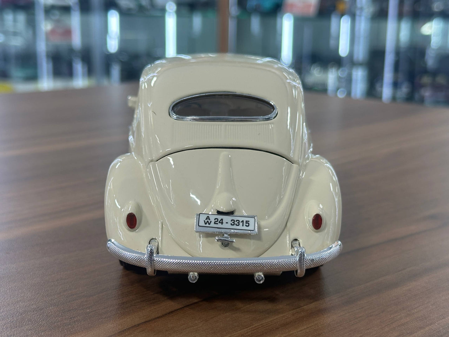 1/18 Diecast Bburago Volkswagen Käfer Beetle (1955) in Beige