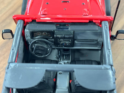 1/18 Diecast Maisto Jeep Wrangler Rubicon in Red