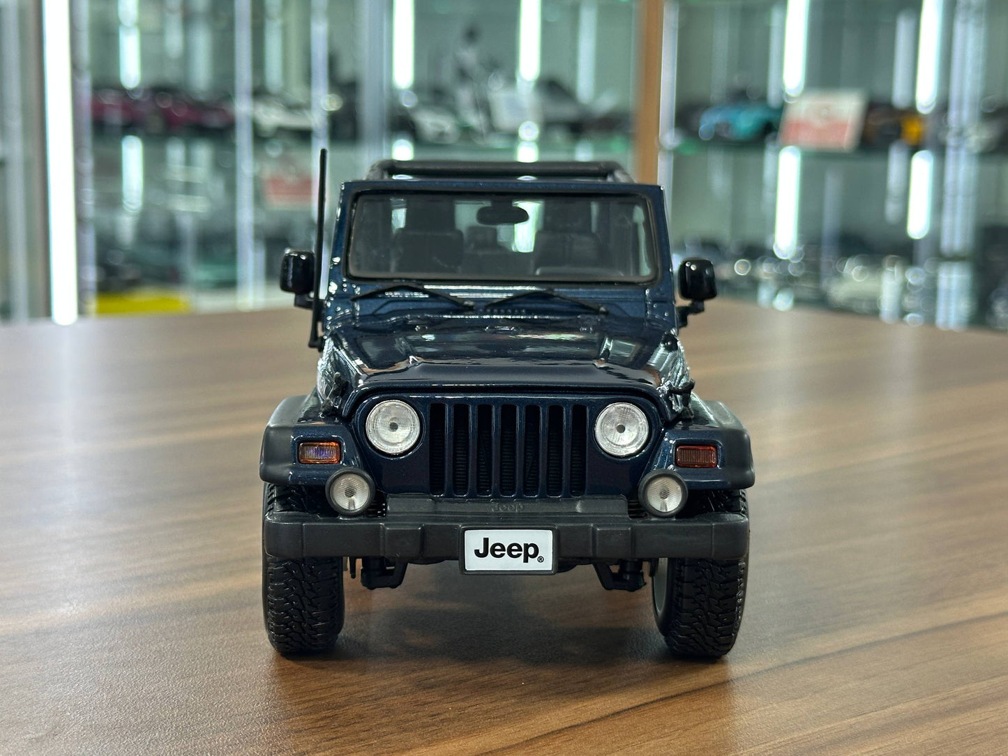 1/18 Diecast Maisto Jeep Wrangler Rubicon in Dark Blue