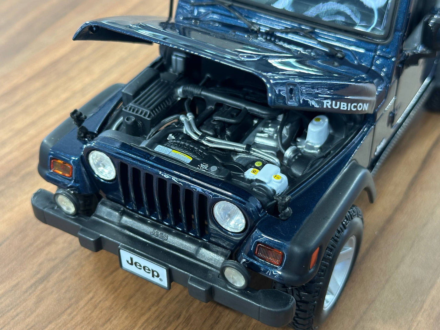 1/18 Diecast Maisto Jeep Wrangler Rubicon in Dark Blue