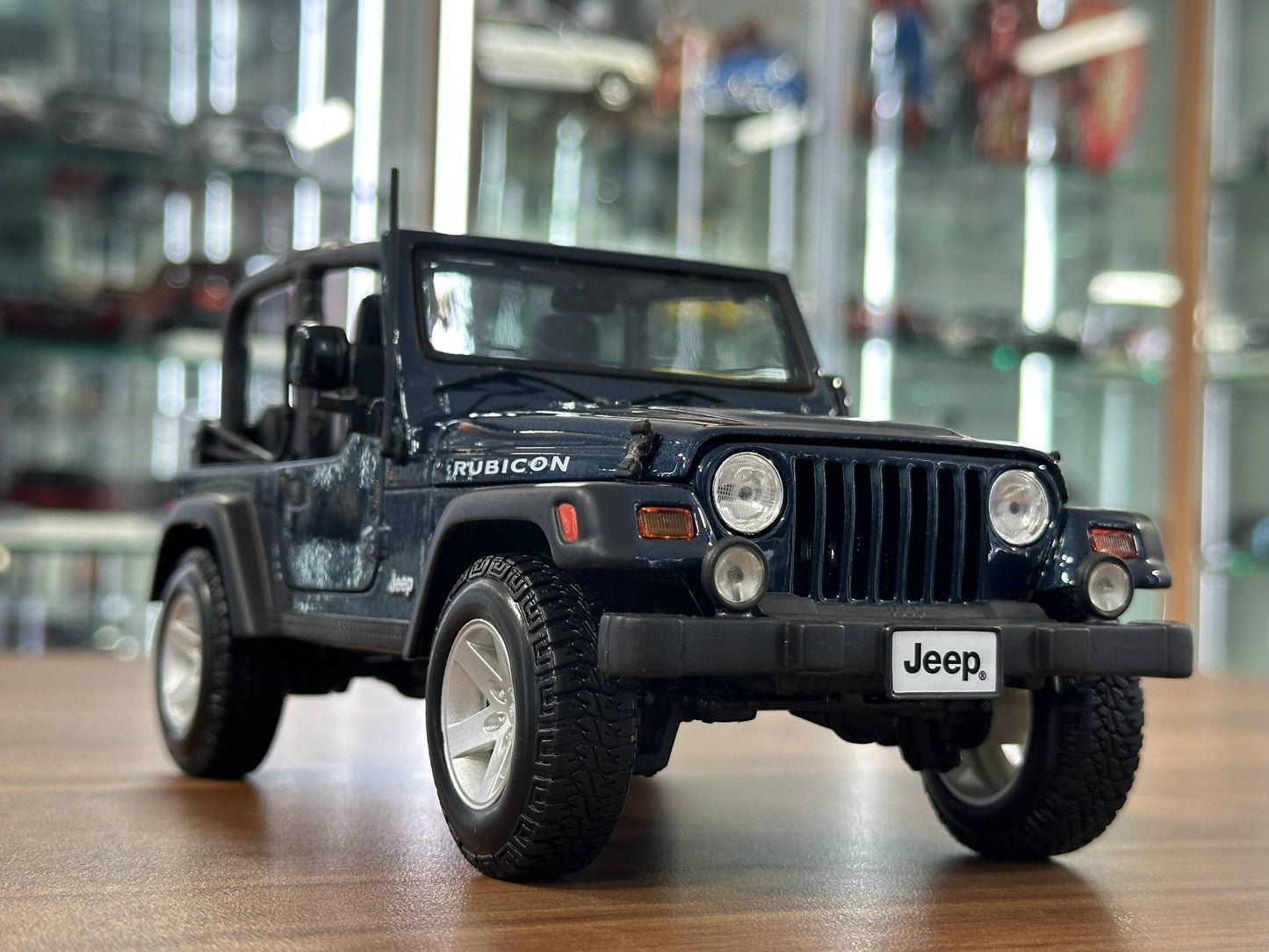1/18 Diecast Maisto Jeep Wrangler Rubicon in Dark Blue