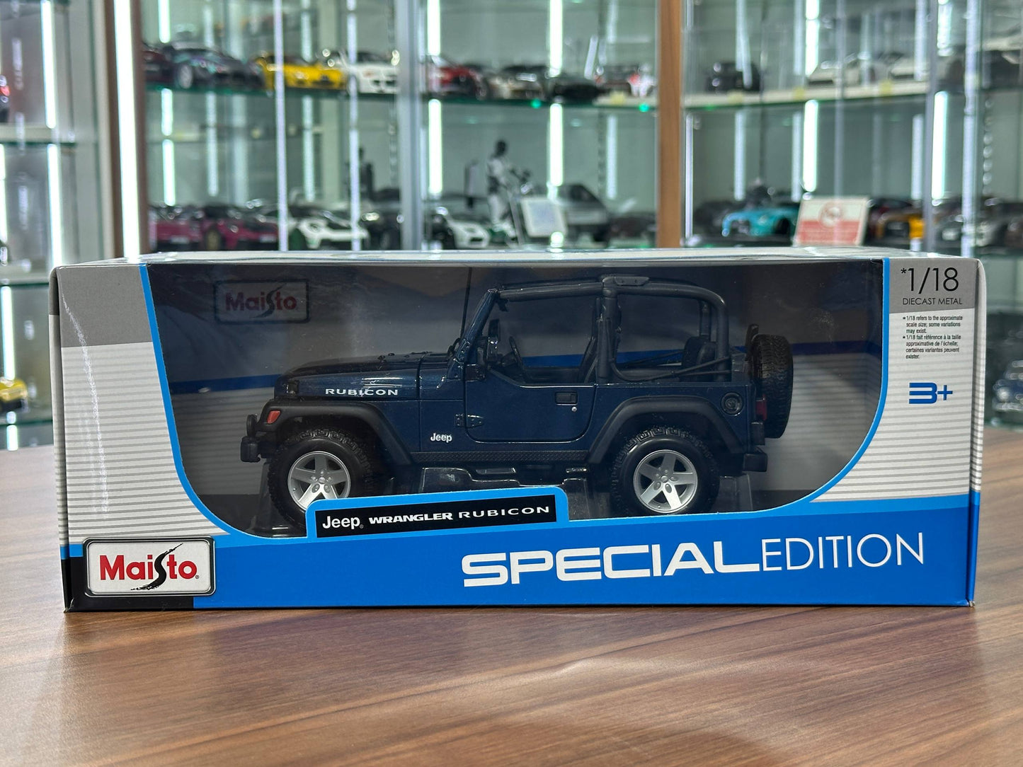1/18 Diecast Maisto Jeep Wrangler Rubicon in Dark Blue