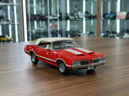 Danbury Mint Oldsmobile 442 W30 1970 – 1/24 Diecast Rally Red/White