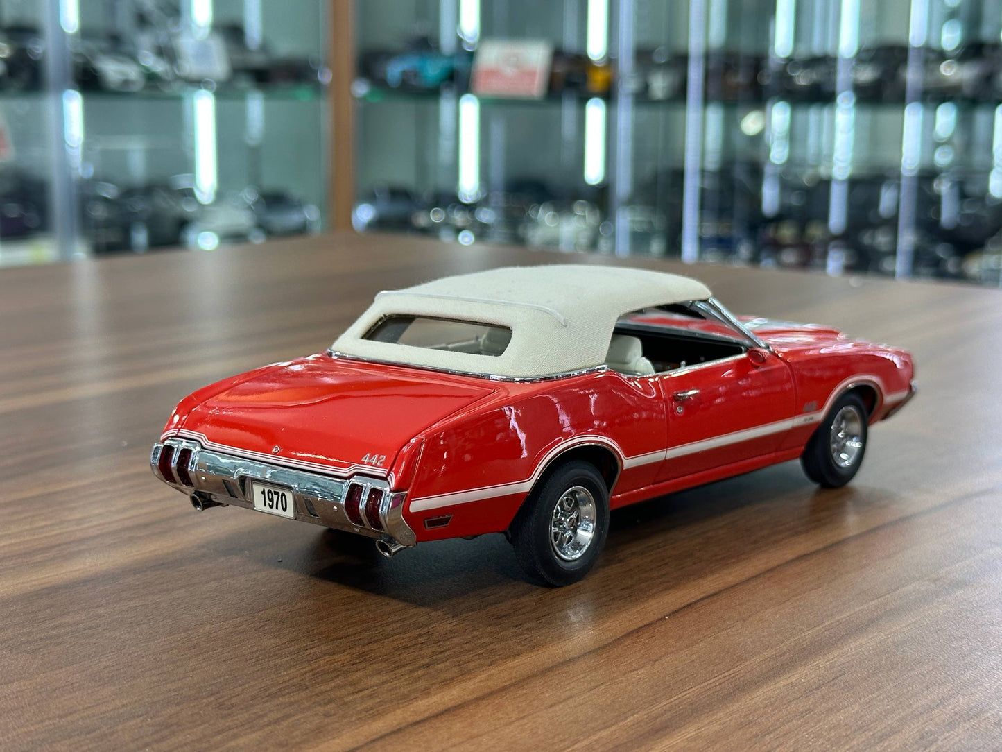 Danbury Mint Oldsmobile 442 W30 1970 – 1/24 Diecast Rally Red/White