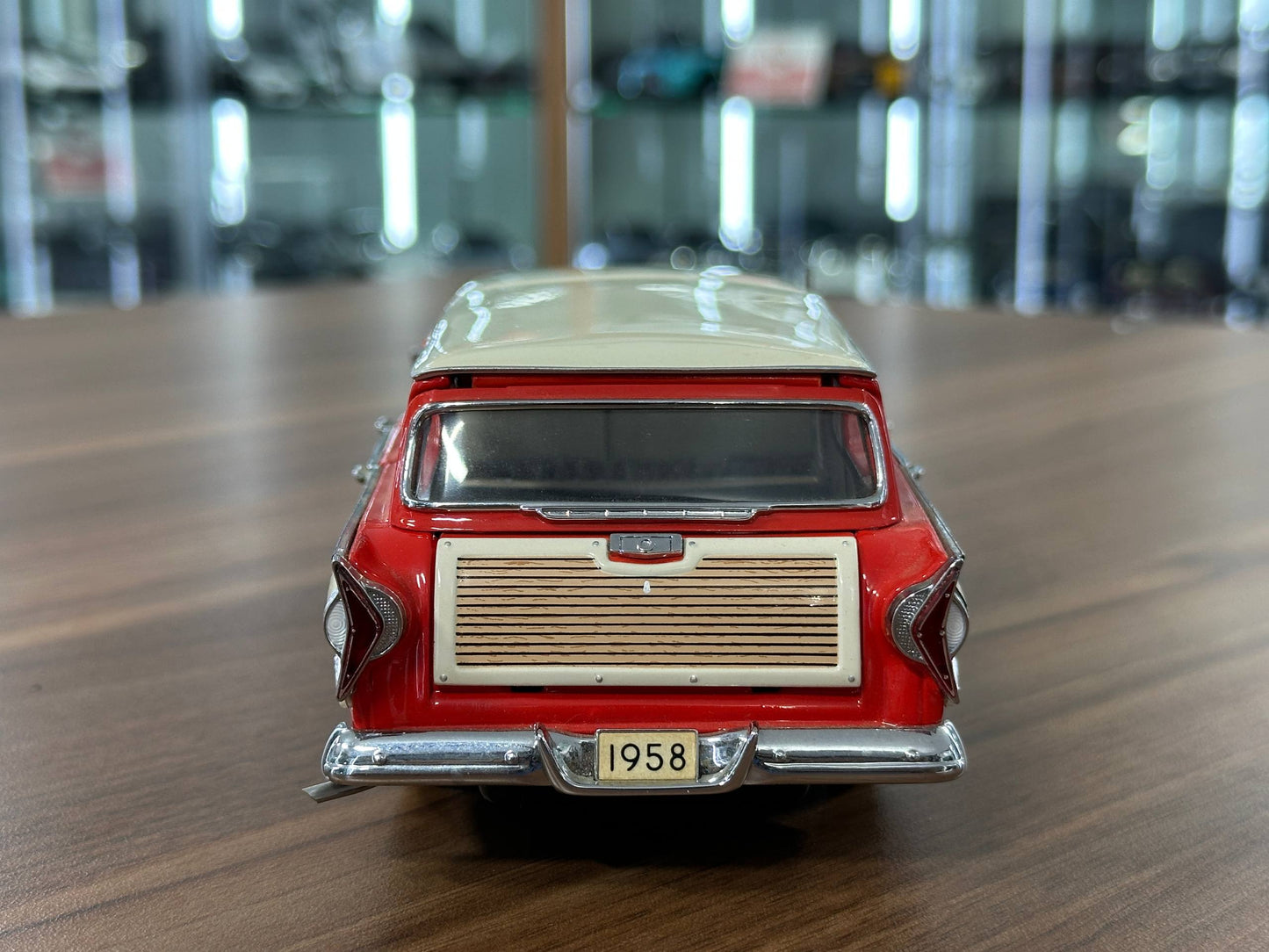 Danbury Mint Edsel Bermuda 6?Passenger 1958 – 1/24 Diecast Red