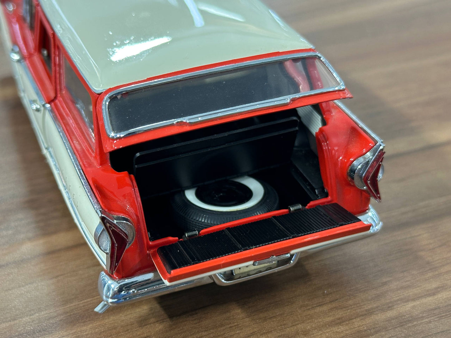Danbury Mint Edsel Bermuda 6?Passenger 1958 – 1/24 Diecast Red