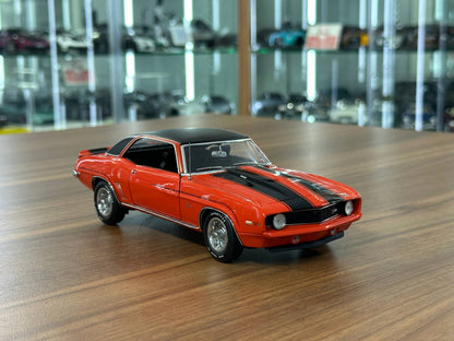 Franklin Mint Chevrolet Camaro Z/28 1969 – 1/24 Diecast Orange/Black