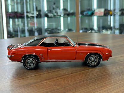 Franklin Mint Chevrolet Camaro Z/28 1969 – 1/24 Diecast Orange/Black