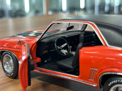 Franklin Mint Chevrolet Camaro Z/28 1969 – 1/24 Diecast Orange/Black