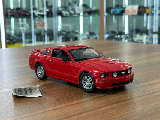 Franklin Mint Ford Mustang GT 2005 – 1/24 Diecast Red