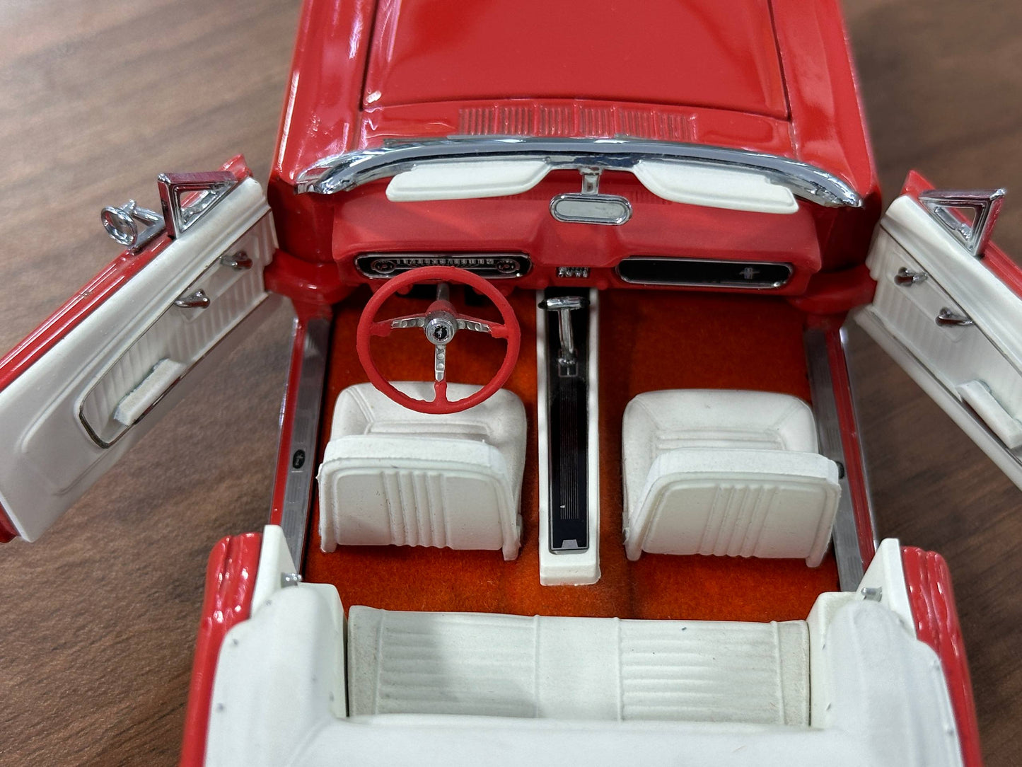 Franklin Mint Ford Mustang Convertible 1964 – 1/24 Diecast Red