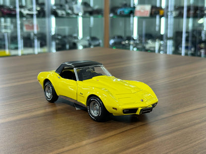 Franklin Mint Chevrolet Corvette Convertible 1975 – 1/24 Diecast Yellow