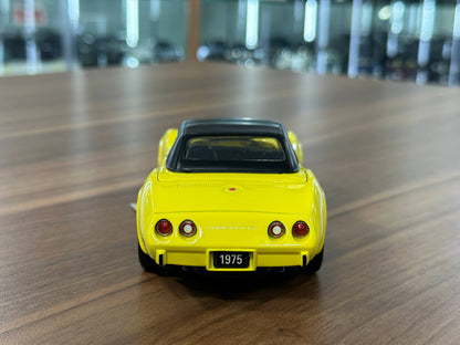 Franklin Mint Chevrolet Corvette Convertible 1975 – 1/24 Diecast Yellow