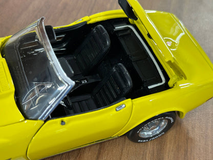 Franklin Mint Chevrolet Corvette Convertible 1975 – 1/24 Diecast Yellow