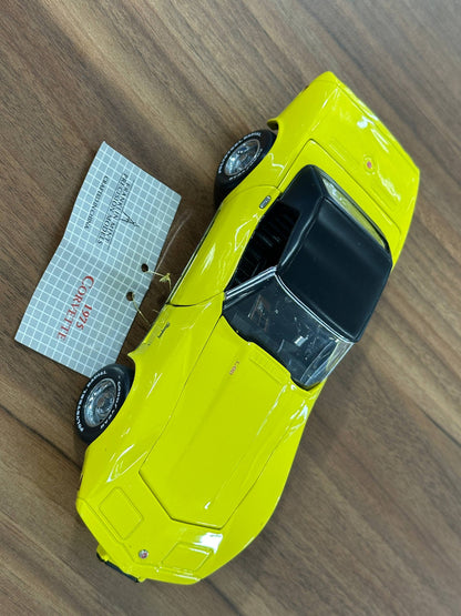 Franklin Mint Chevrolet Corvette Convertible 1975 – 1/24 Diecast Yellow