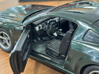 Franklin Mint Ford Mustang McQueen Bullitt 2008 – 1/24 Diecast Dark Green (Limited Edition)