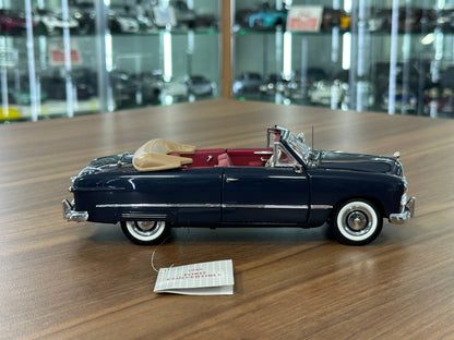 Franklin Mint Ford Custom 1949 – 1/24 Diecast Dark Blue