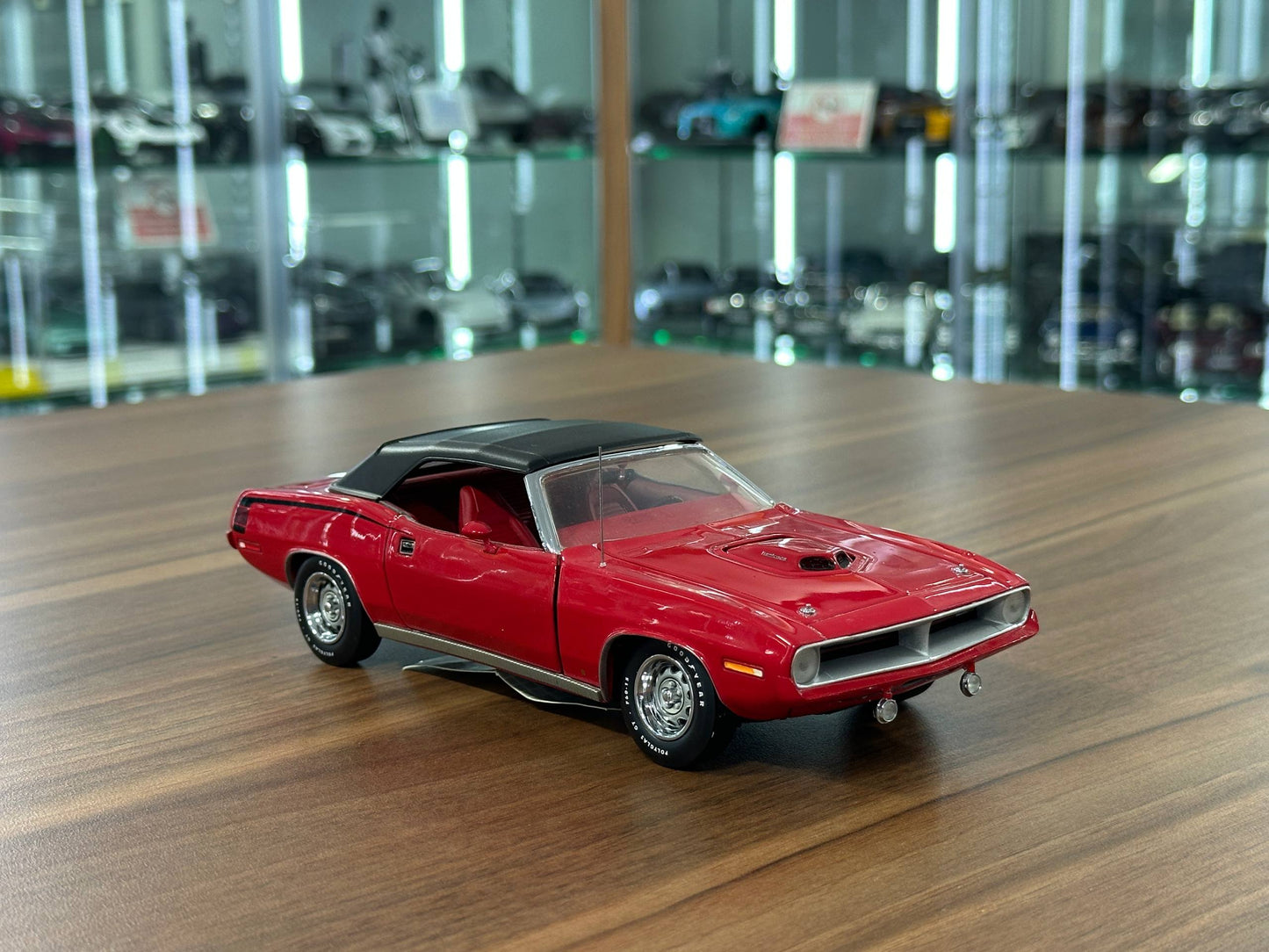 Franklin Mint Plymouth Hemicuda Convertible 1970 – 1/24 Diecast Red