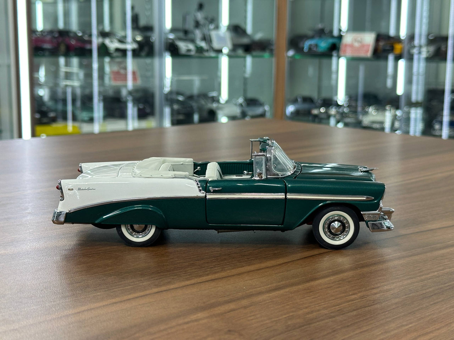 Franklin Mint Chevrolet Bel Air Convertible 1956 – 1/24 Diecast Green/White