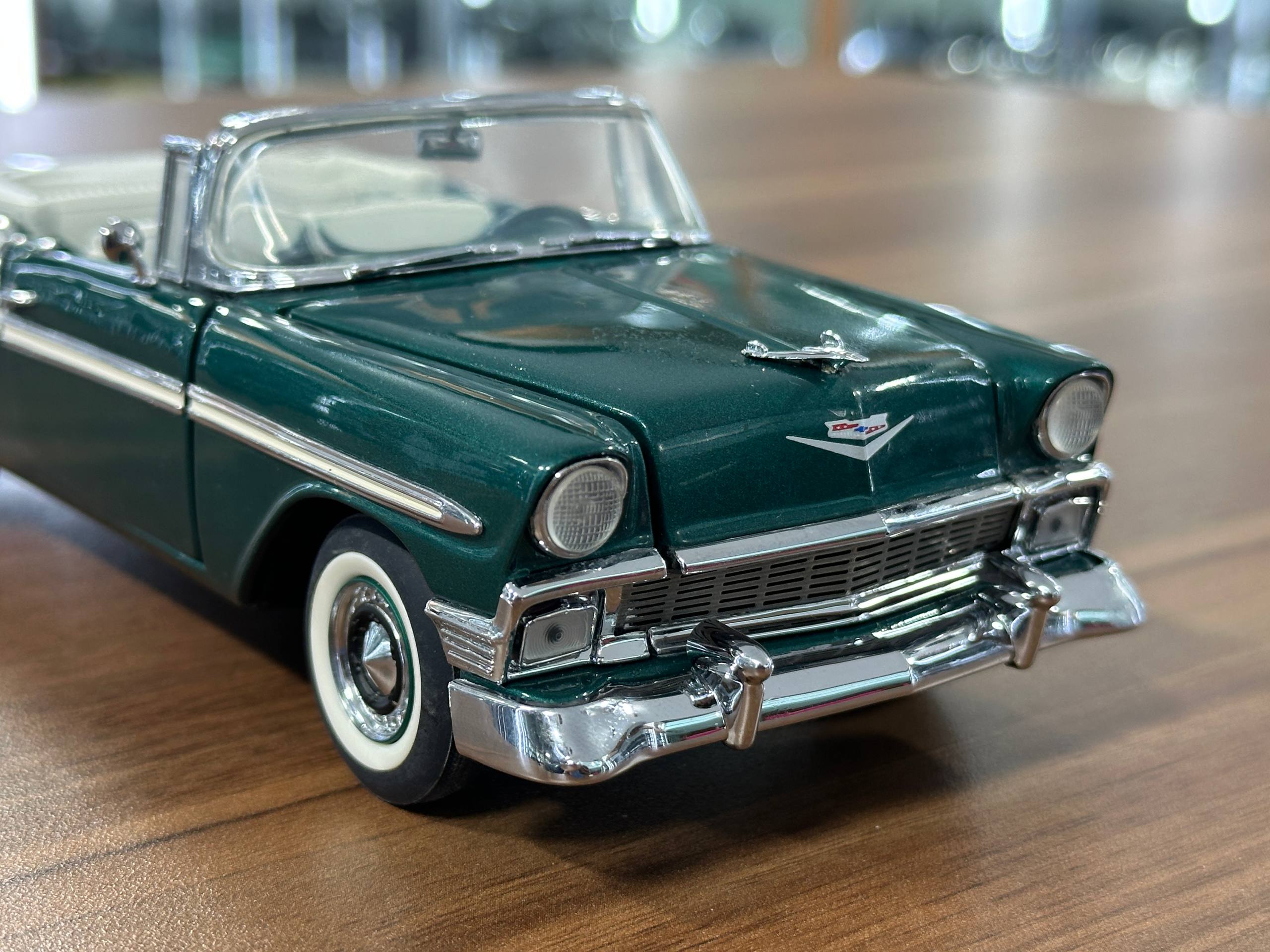 フランクリンミント　1956シボレー　ベルエアー　リミテッドエディション1:24 Franklin Mint Chevrolet Bel Air Convertible 1956 – 1/24 Diecast