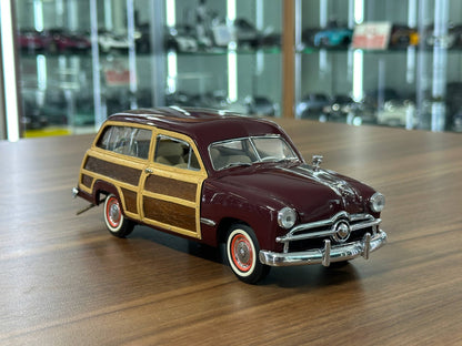 Franklin Mint Ford Woodie Wagon 1949 – 1/24 Diecast Burgundy with Wood Panel