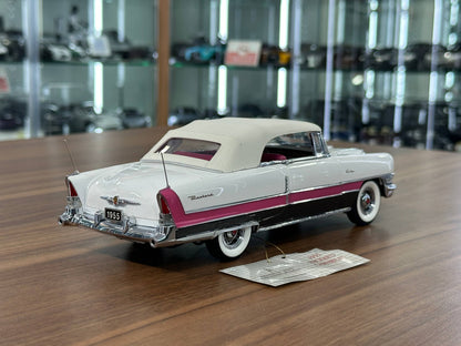 Franklin Mint Packard Caribbean Convertible 1955 – 1/24 Diecast White/Pink