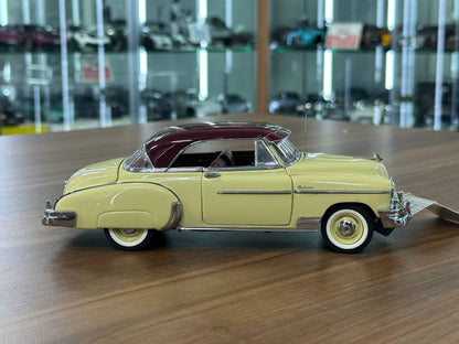 Franklin Mint Chevrolet Bel Air 1950 – 1/24 Diecast Cream/Burgundy Two Tone