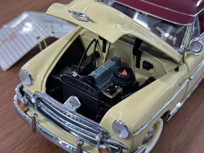 Franklin Mint Chevrolet Bel Air 1950 – 1/24 Diecast Cream/Burgundy Two Tone