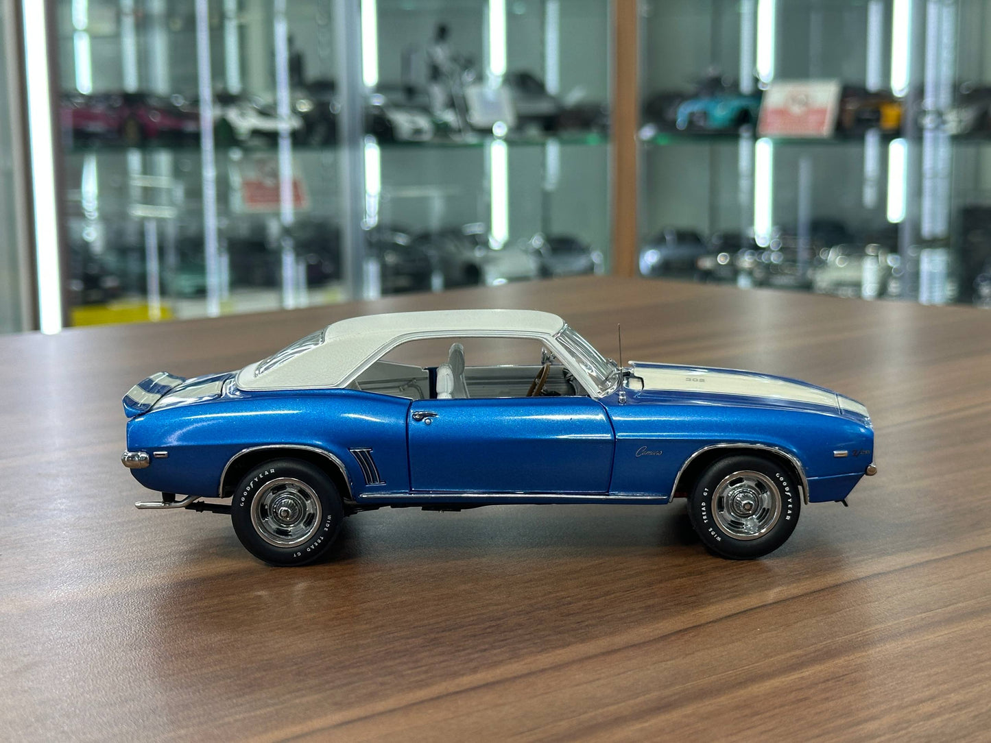 Franklin Mint Chevrolet Camaro Coupe 1969 – 1/24 Diecast Blue (Limited Edition)