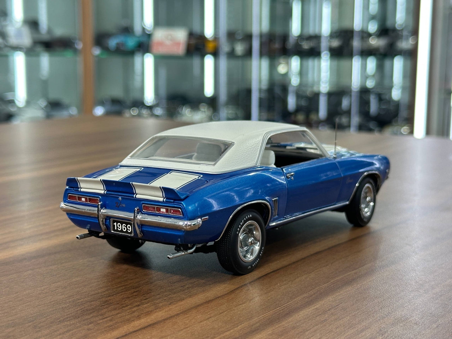Franklin Mint Chevrolet Camaro Coupe 1969 – 1/24 Diecast Blue (Limited Edition)
