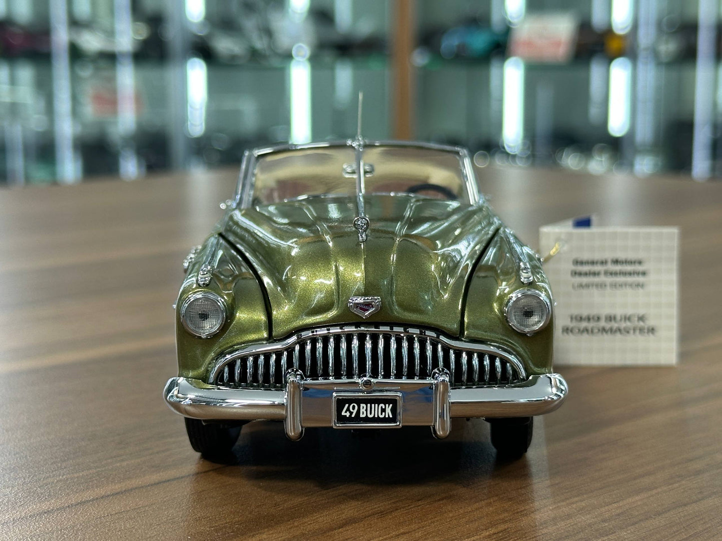 Franklin Mint Buick Roadmaster 1949 – 1/24 Diecast Olive Green Metallic