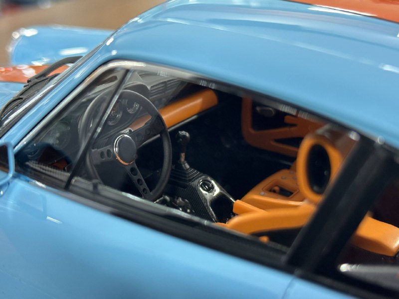 Porsche Singer DLS resin model car – Ivy Image 1:12 Gulf Blue with opening back engine hood Dubai edition