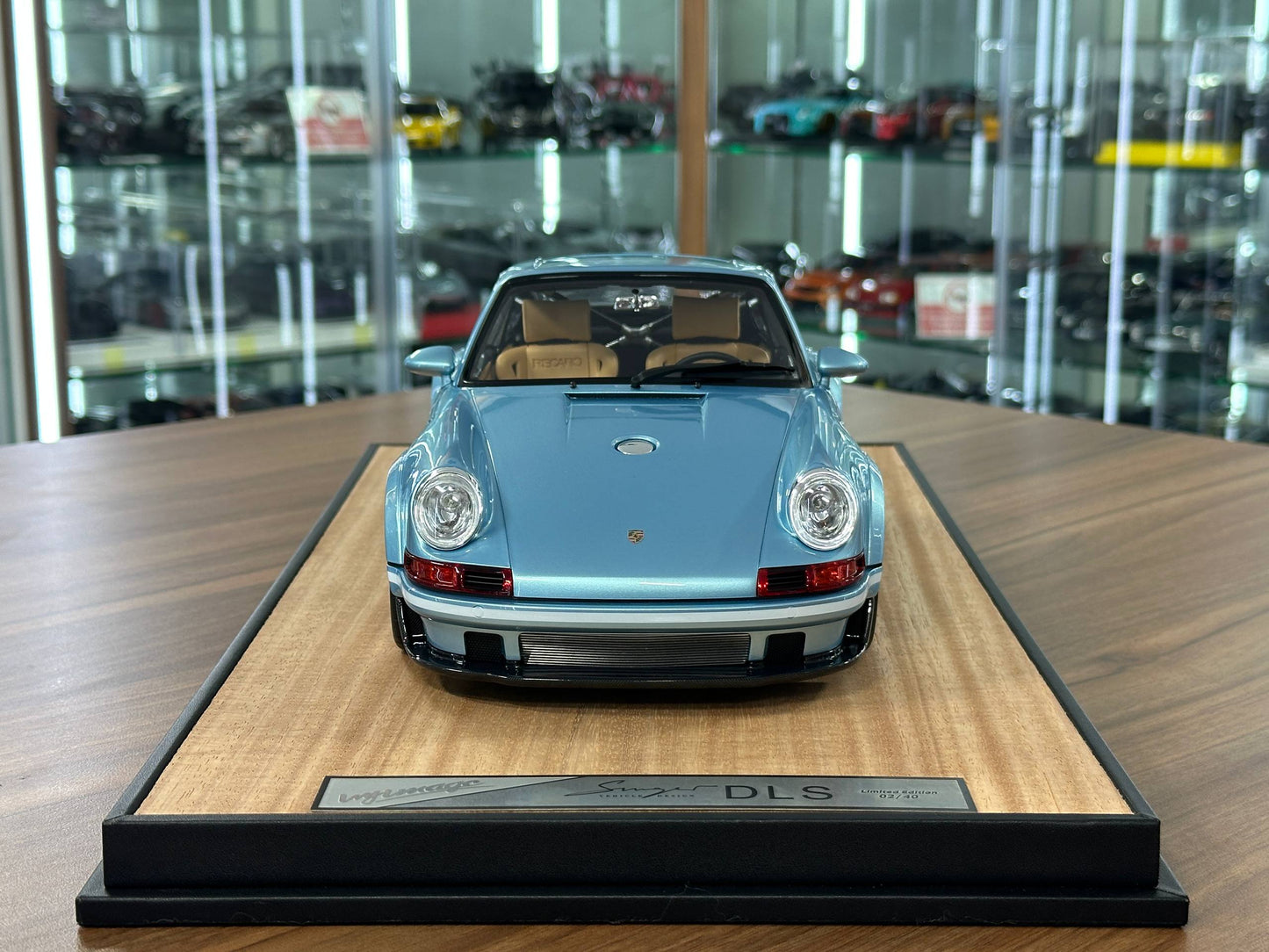 1/12 Resin Porsche Singer DLS – Ivy Image Models in Ice Blue