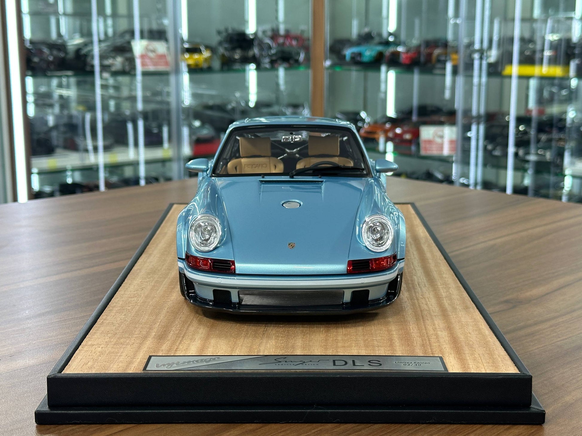 1/12 Resin Porsche Singer DLS – Ivy Image Models in Ice Blue