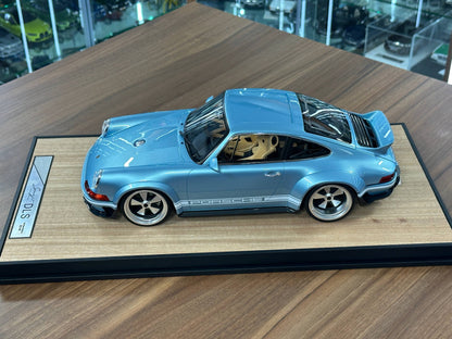 1/12 Resin Porsche Singer DLS – Ivy Image Models in Ice Blue