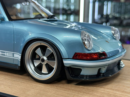 1/12 Resin Porsche Singer DLS – Ivy Image Models in Ice Blue