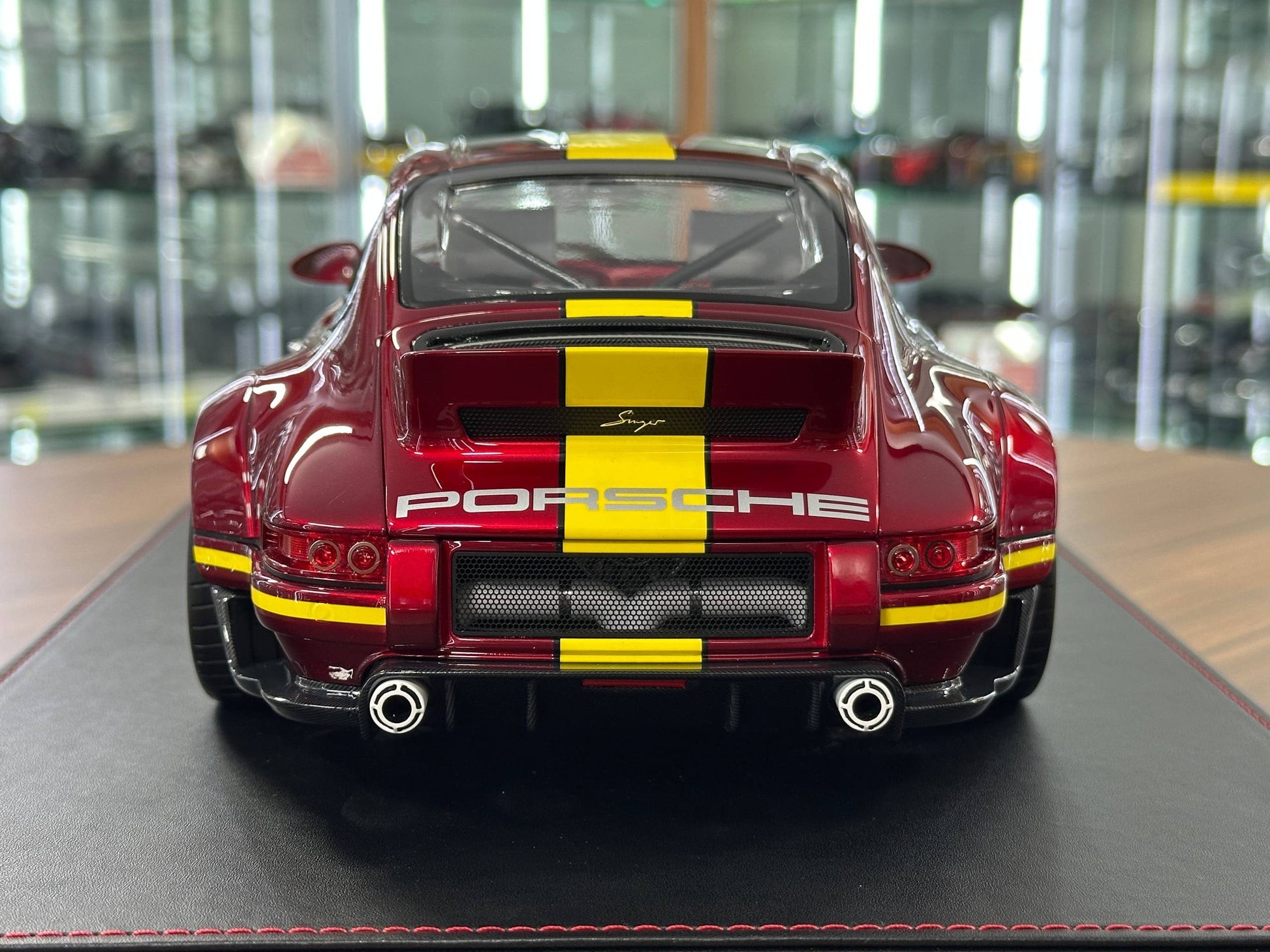 1/12 Resin Porsche Singer DLS – Ivy Image Models (Red with Yellow Stripe)