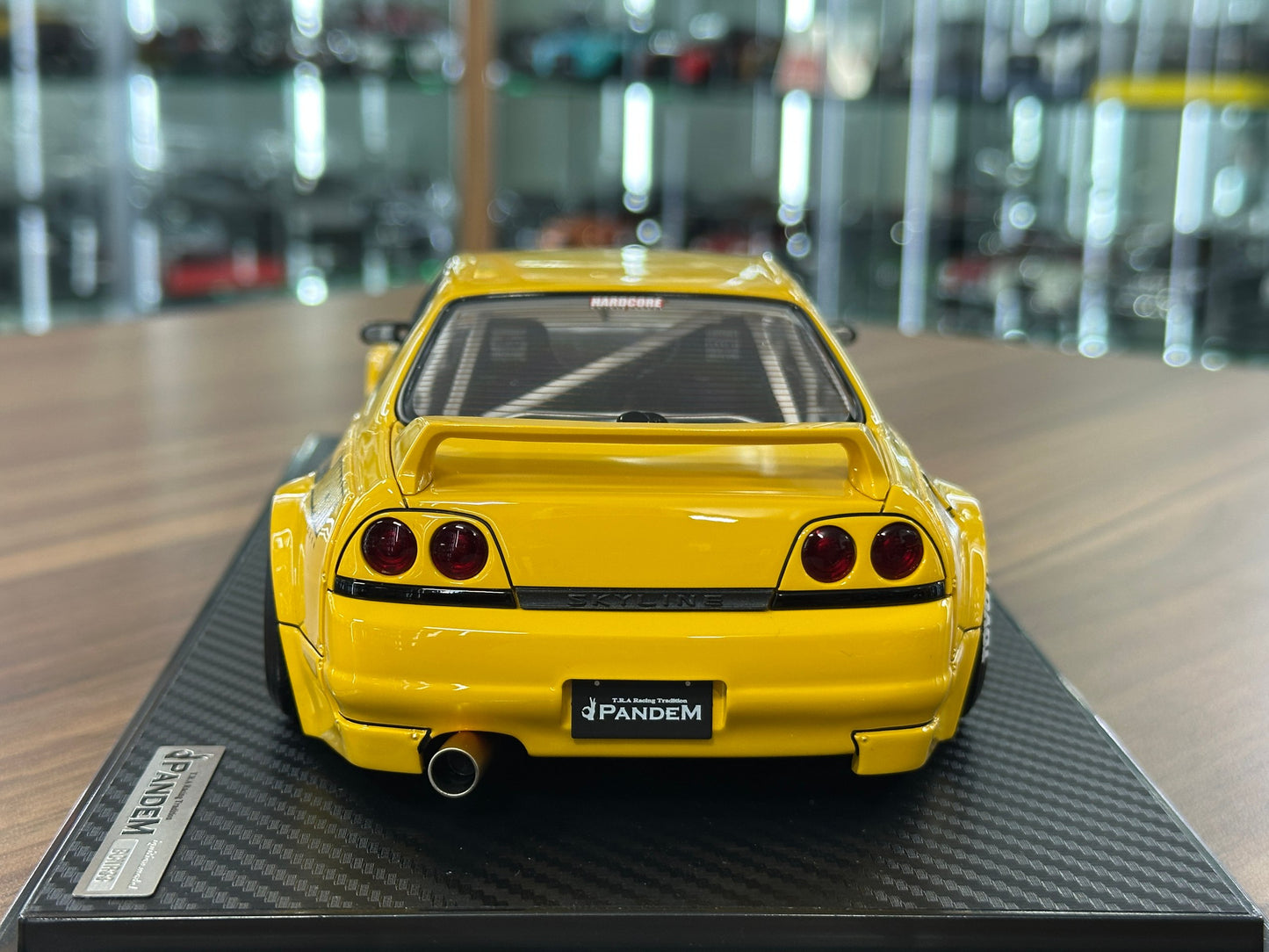 1/18 Resin Ignition Model Nissan Skyline GT-R R33 Pandem – Yellow