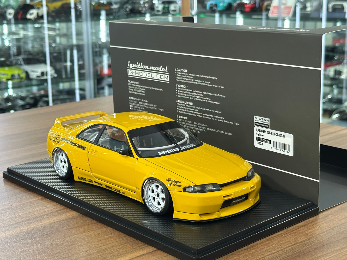 1/18 Resin Ignition Model Nissan Skyline GT-R R33 Pandem – Yellow