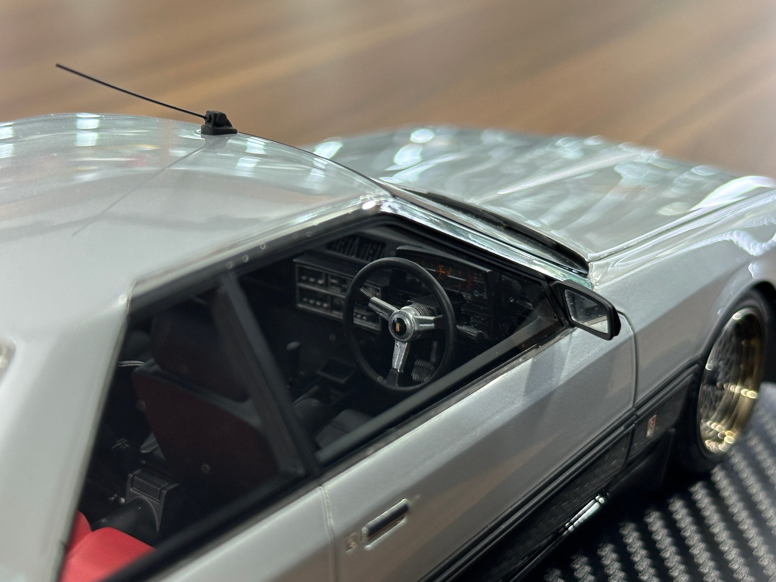 Nissan Skyline GT-R RS-Turbo R30 Silver/Black Resin Model